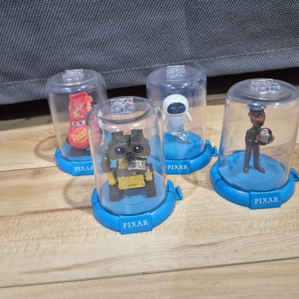4 Disney Pixar Domez Figures